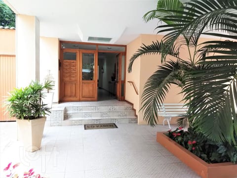 Image 50 - 224320